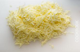 сыр на терке для хачапури по-мегрельски