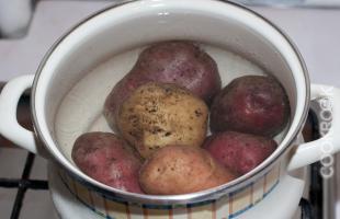 картофель в мундире